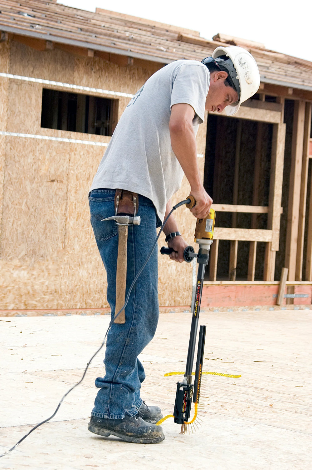 SaberDrive® Collated Strip Screw Installation Tool with DeWALT® Driver